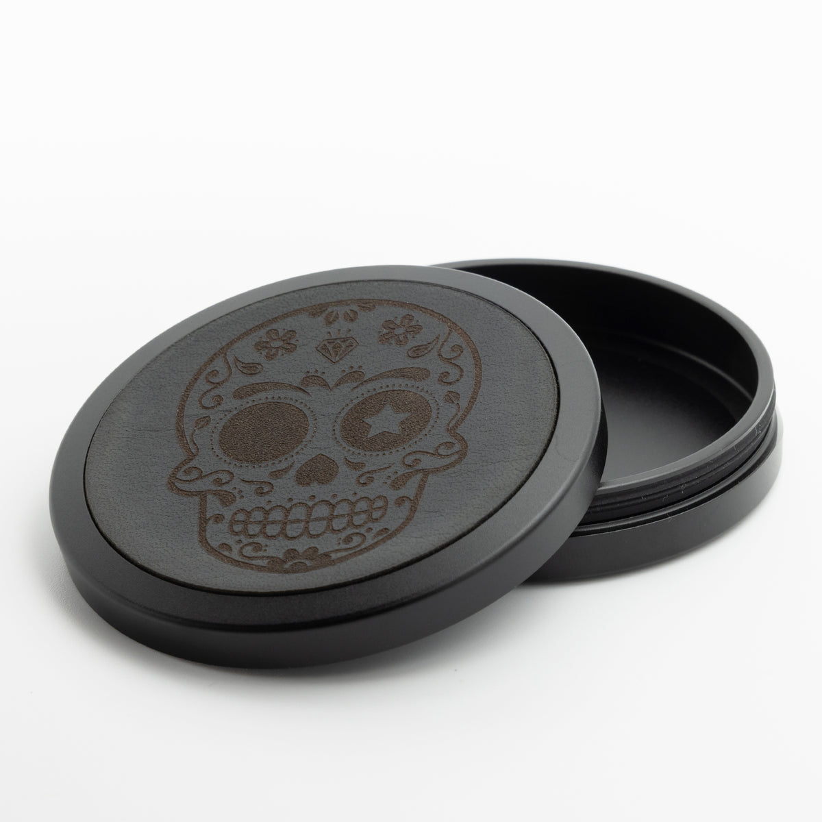 Icetool Leatherface Black Sugar Skull Nicotine Pouches Refill Tin Open View
