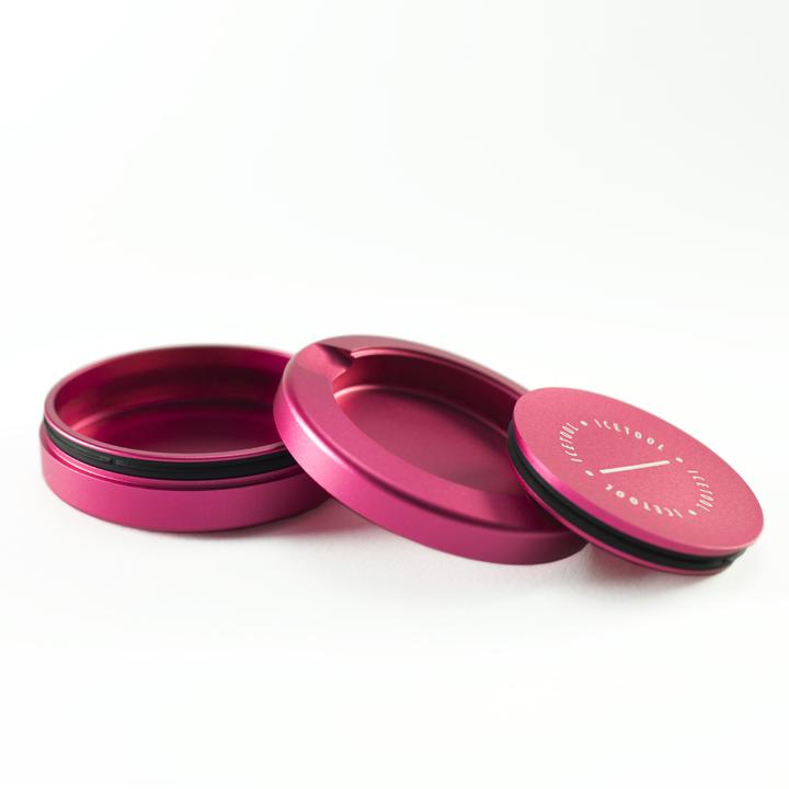 ICETOOL The Can Hot Pink Nicotine Pouch Refill Tin Open